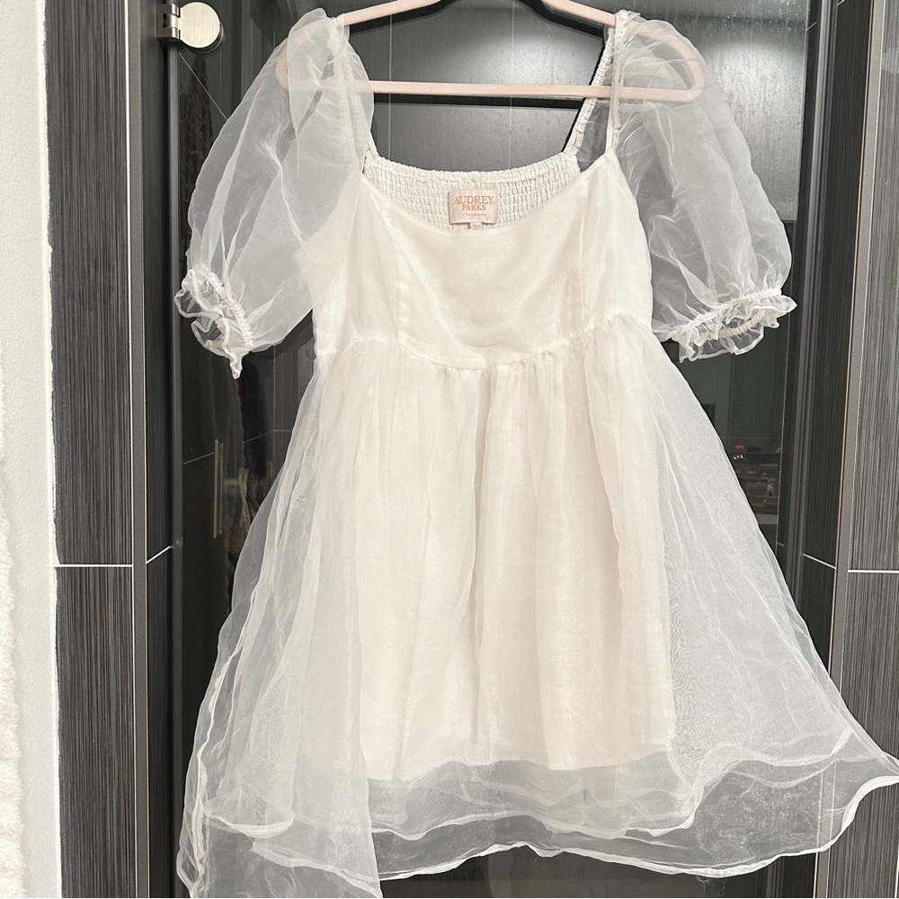 Francesca’s White Square Neck Puff Sleeve Babydoll Mini Dress